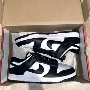 Nike Dunks, Black and White , BRAND NEW.